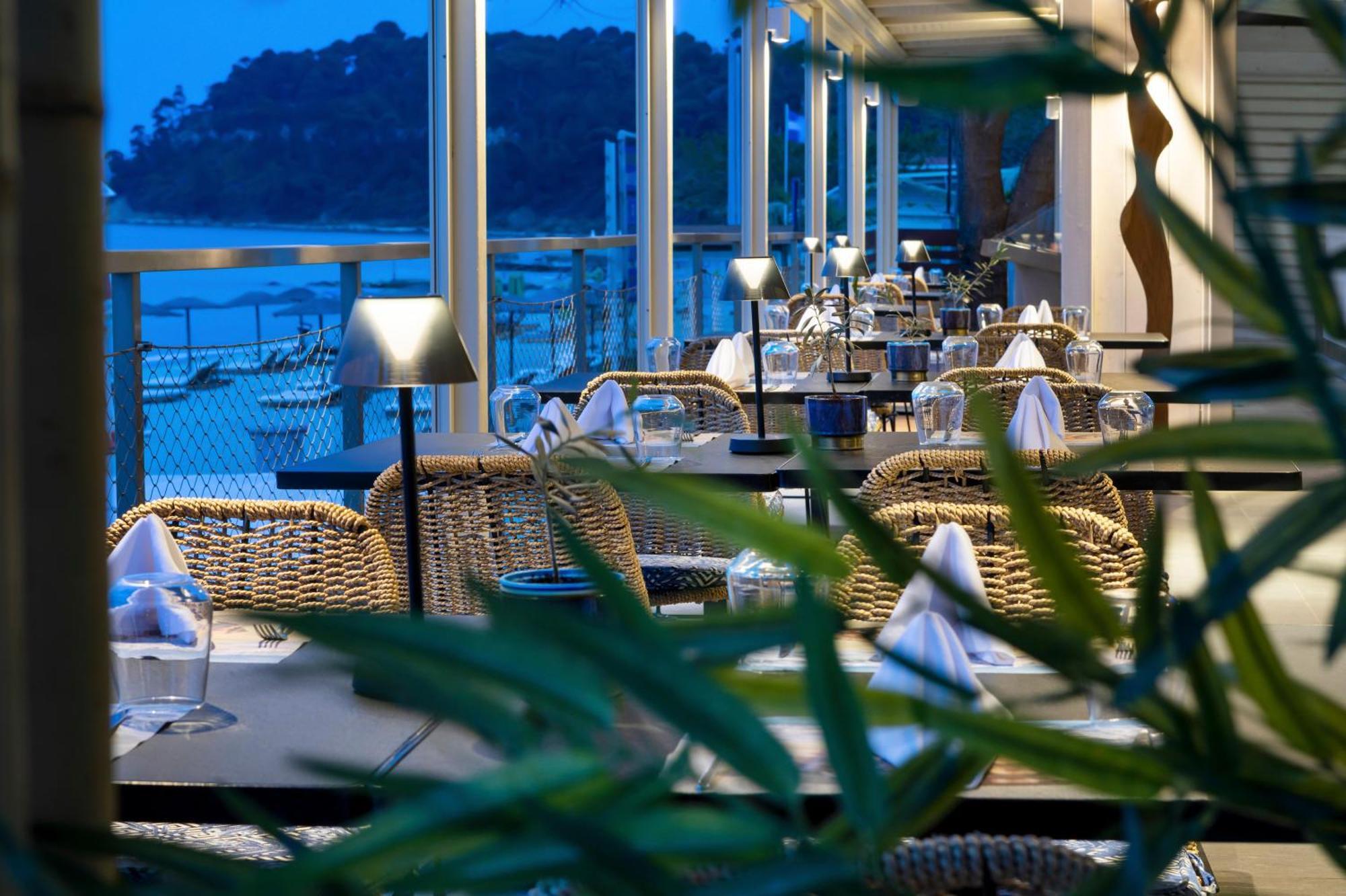 Ammon Zeus Luxury Beach Hotel Kallithea  Exterior foto